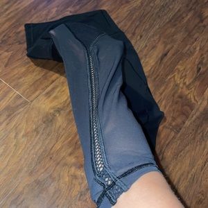 Victoria’s Secret sport black mesh leggings